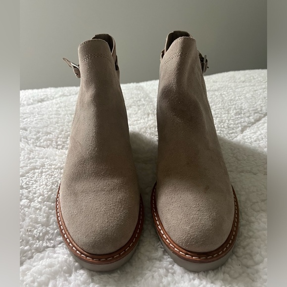 Gianni Bini Boots - Picture 4 of 5